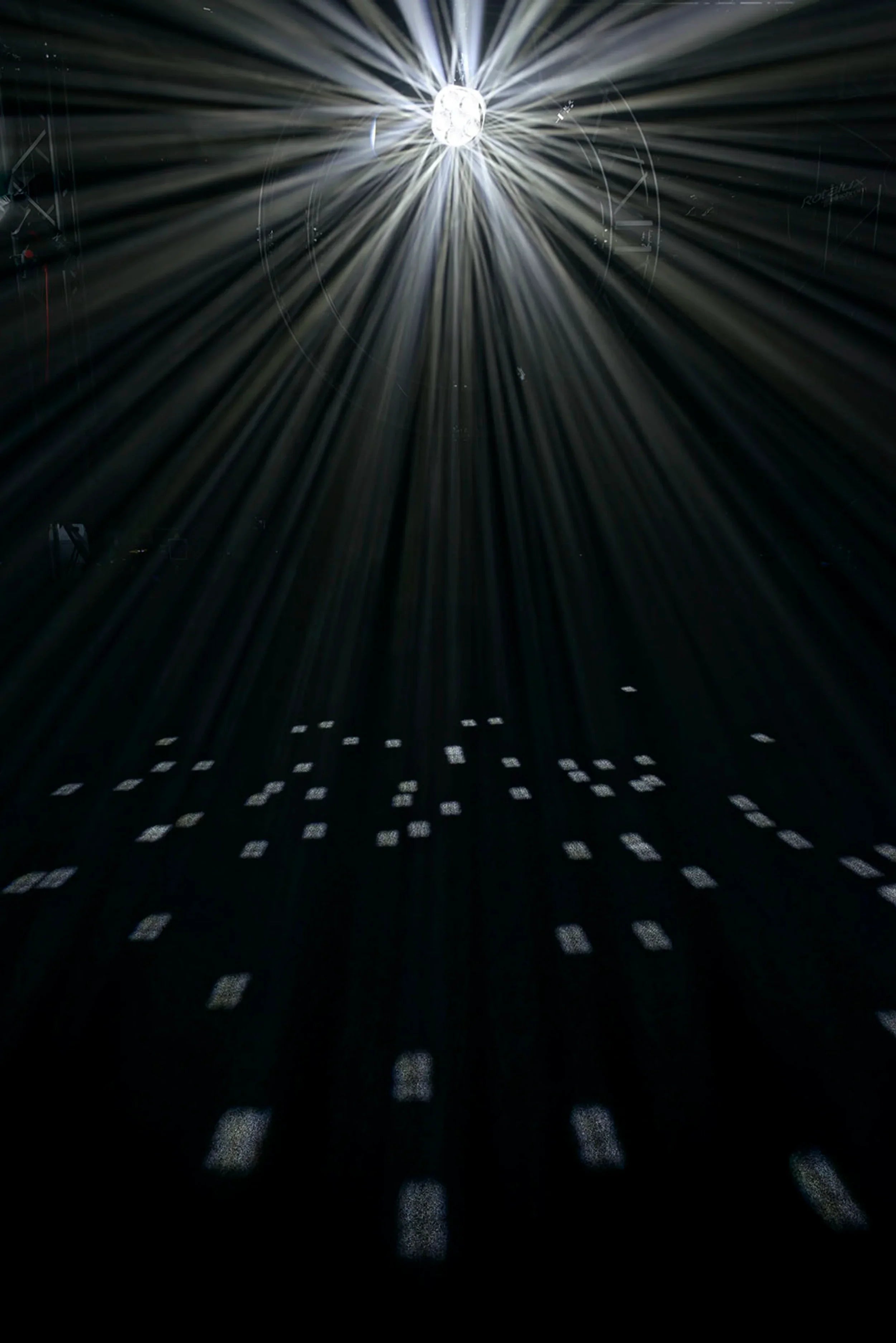 Algam Lighting MOVING-MIRROR-6 Motorised Disco Ball Effect