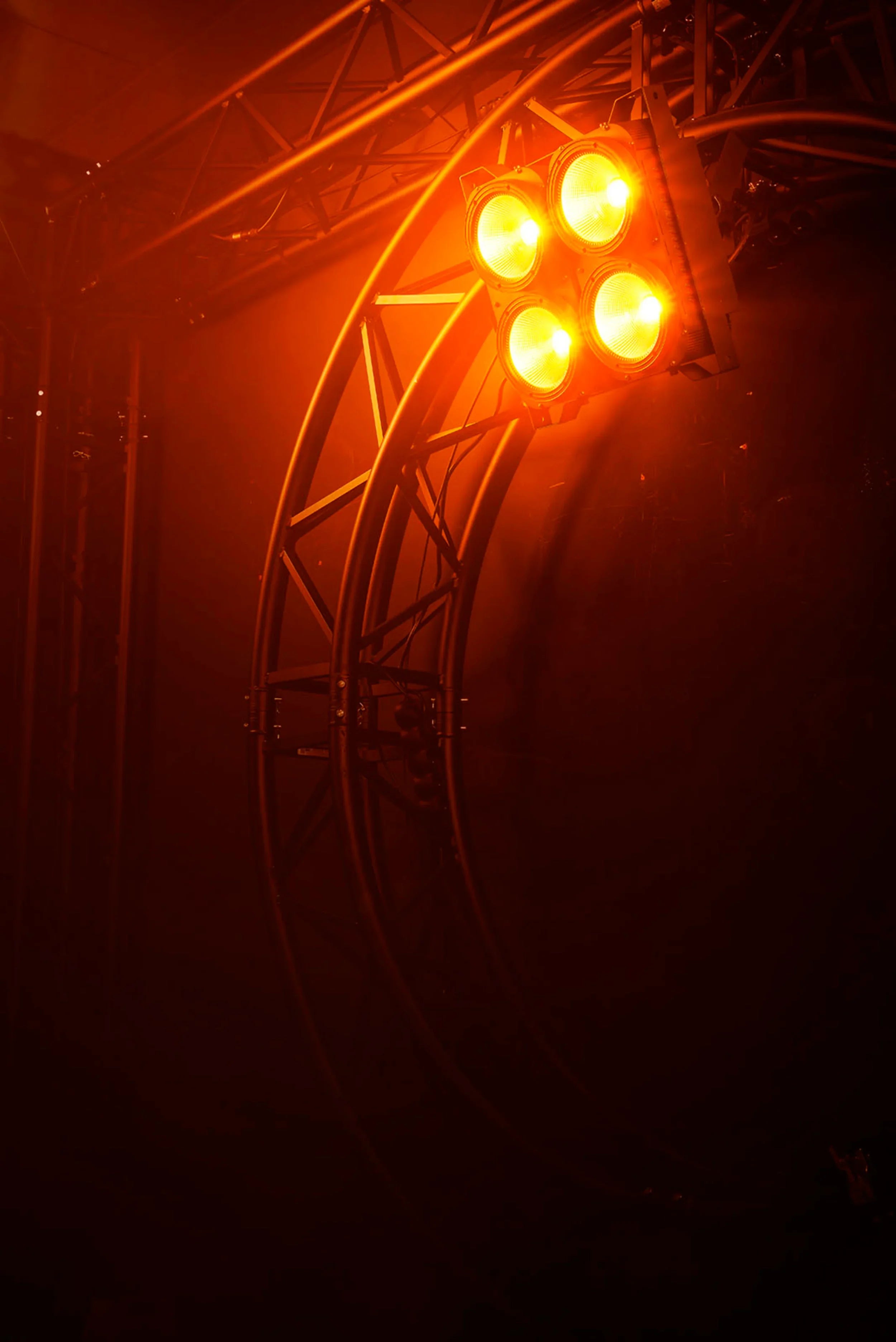 Algam Lighitng BLINDER400CW-WWA LED COB 4 X 100W CW-WWA Blinder