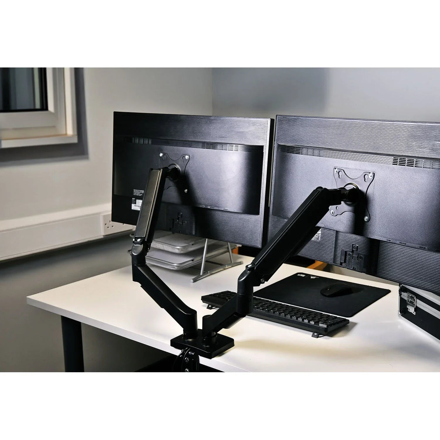 AV:link Full Motion Dual Gas Spring Desktop Monitor Arm with USB Hub
