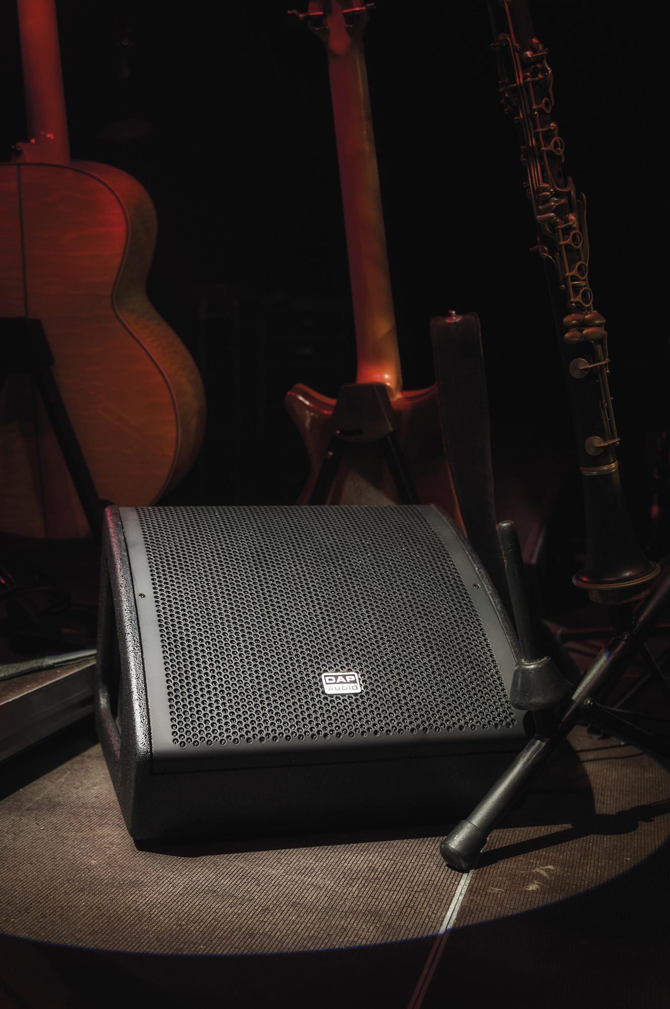 DAP M10 Active 10" floor monitor - DY Pro Audio