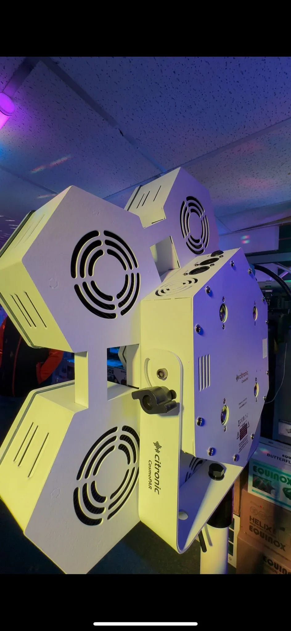 Citronic CosmoPAR White 7x40W COB LED RGBW PAR Light Limited Edition