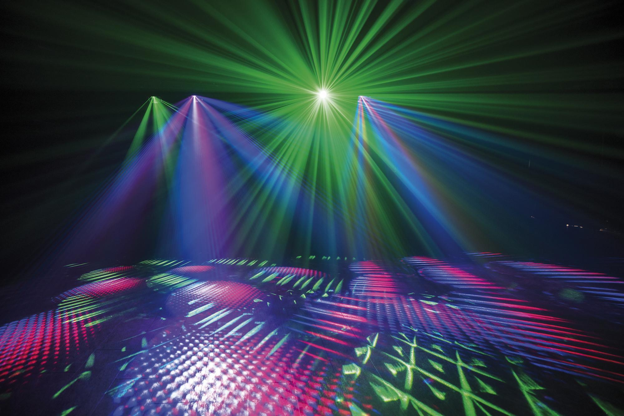 Showtec Club Par Dizzy 3/8 3 x 8 W RGBUV LED Par - DY Pro Audio