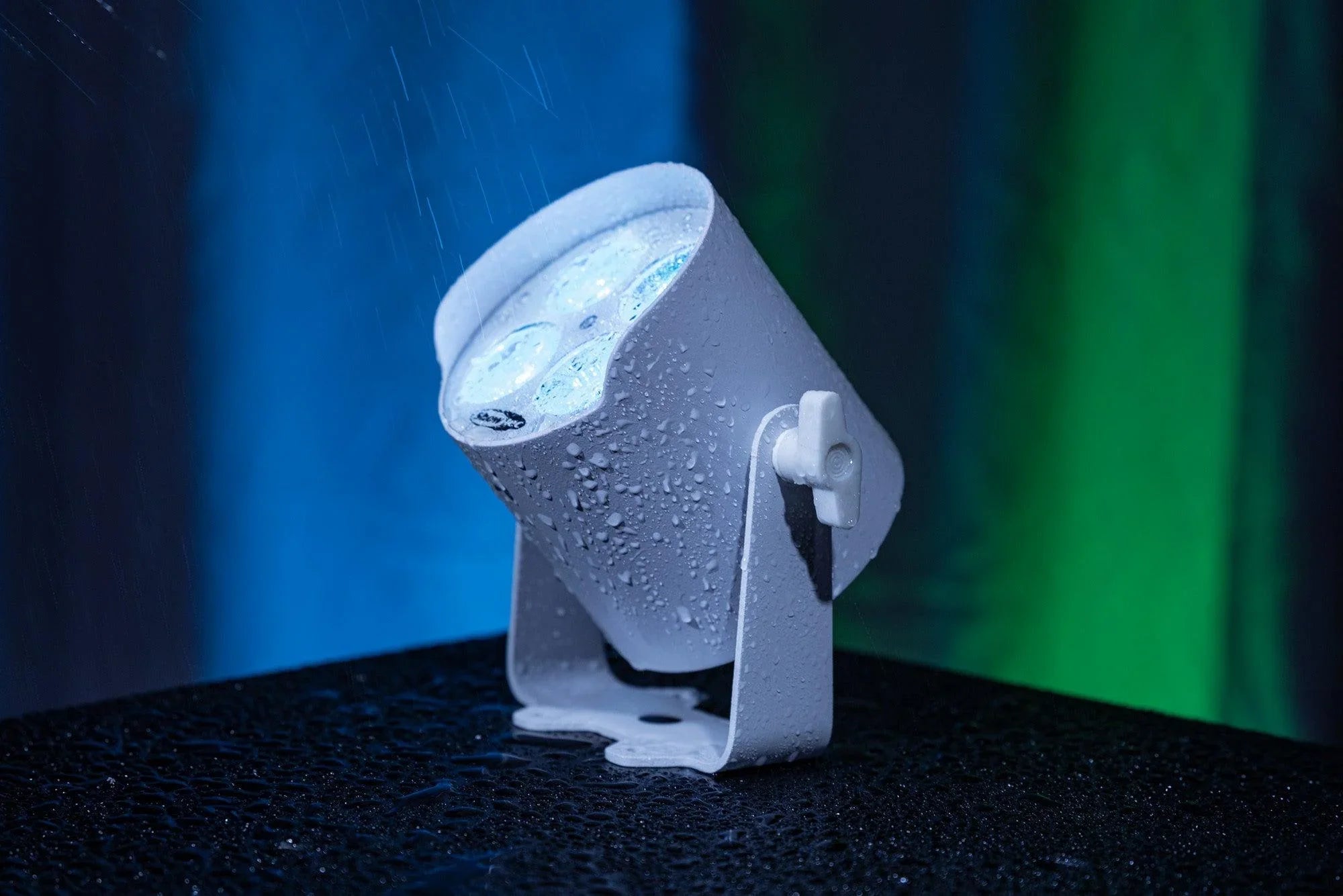 Showtec EventLITE 4/8 Mini Q6 IP65 Mobile Spot Light - white - DY Pro Audio