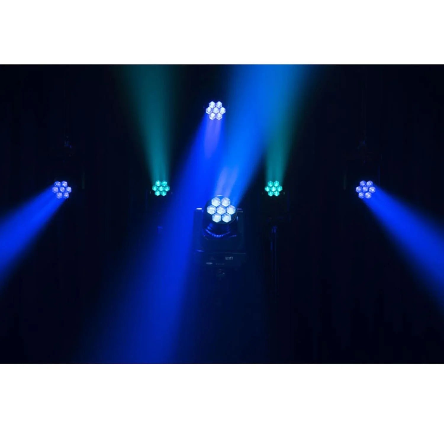 Showtec Shark Wash Zoom Two 7 x 30 W RGBW Moving Head - DY Pro Audio