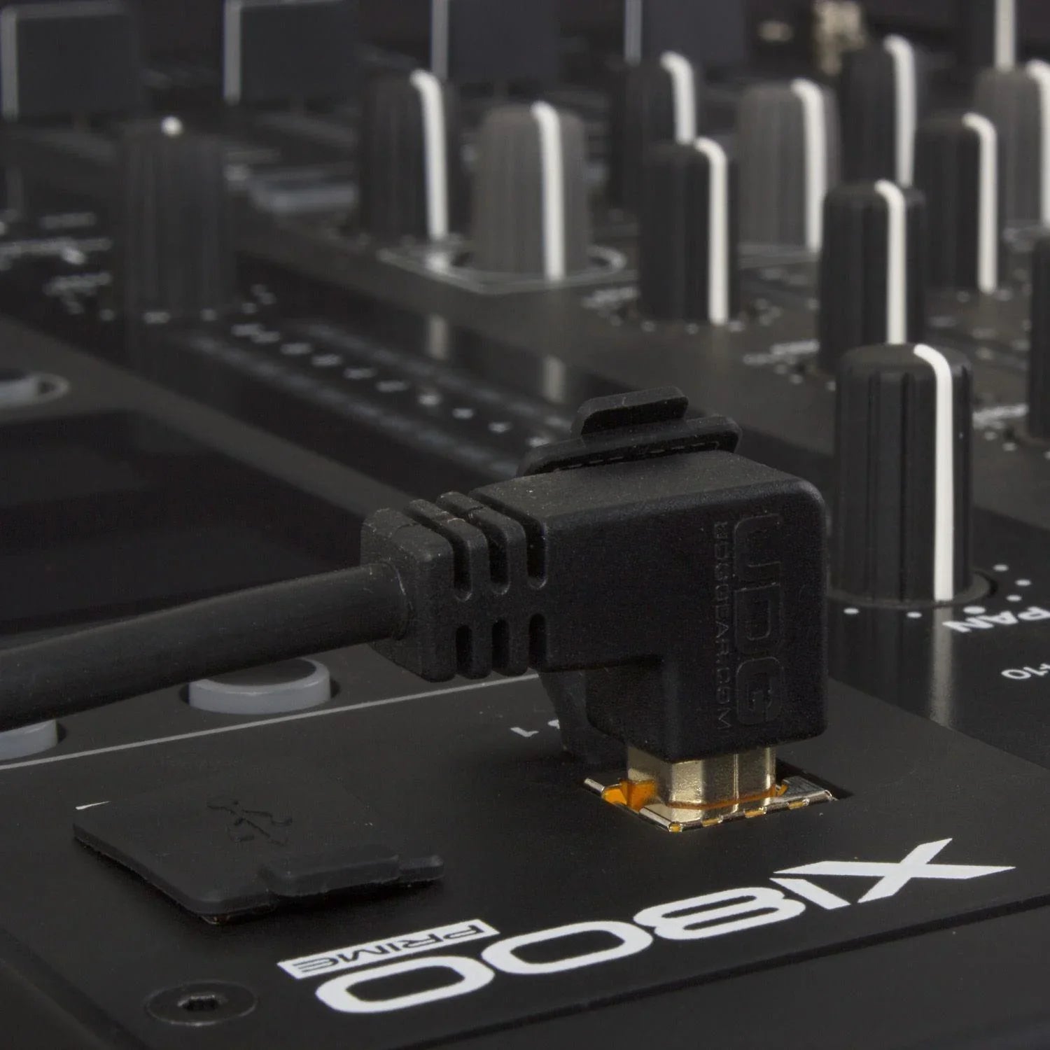 UDG Ultimate Audio Cable USB 2.0 A-B Black Angled 1m - DY Pro Audio