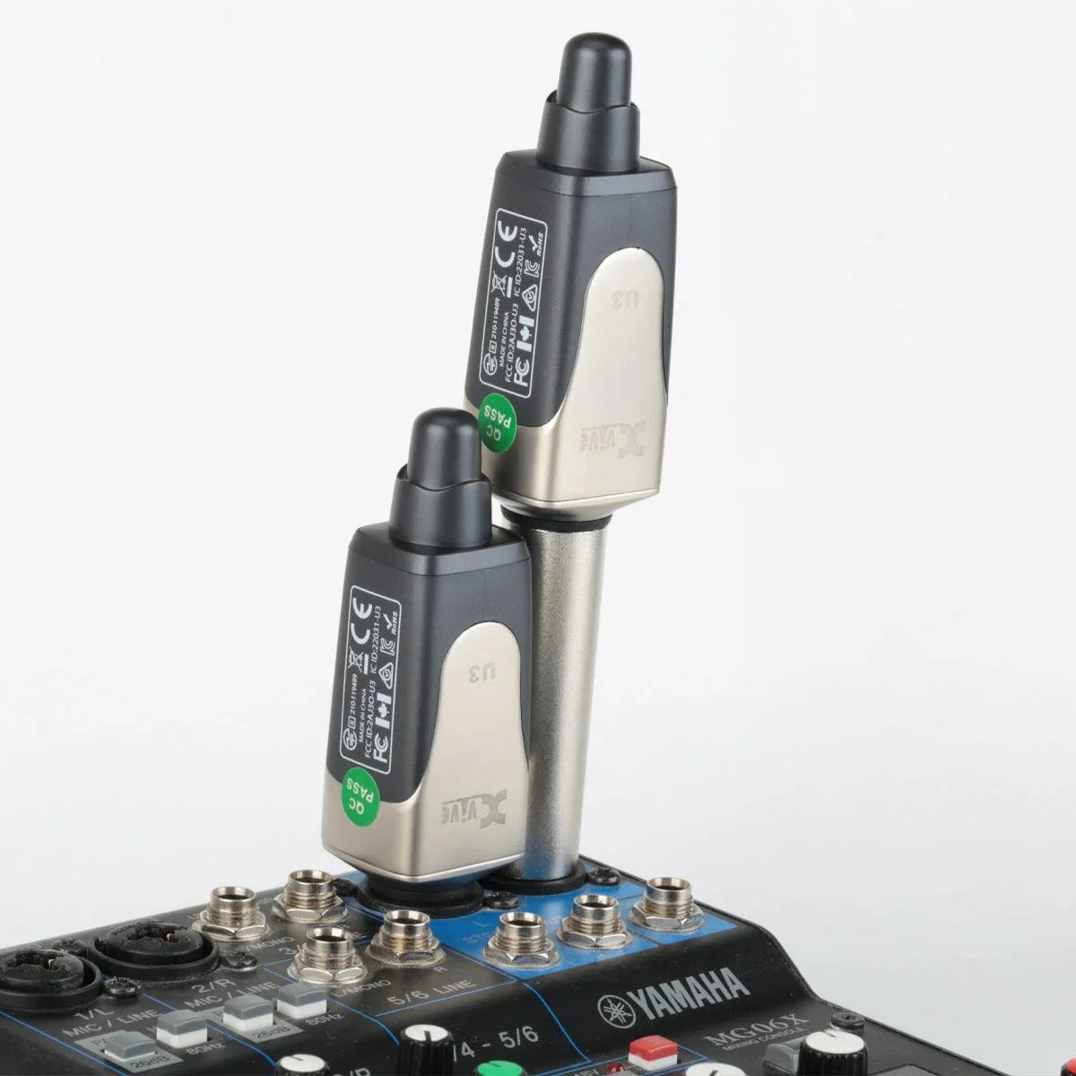 Xvive Dual U3 Wireless System for Audio - DY Pro Audio