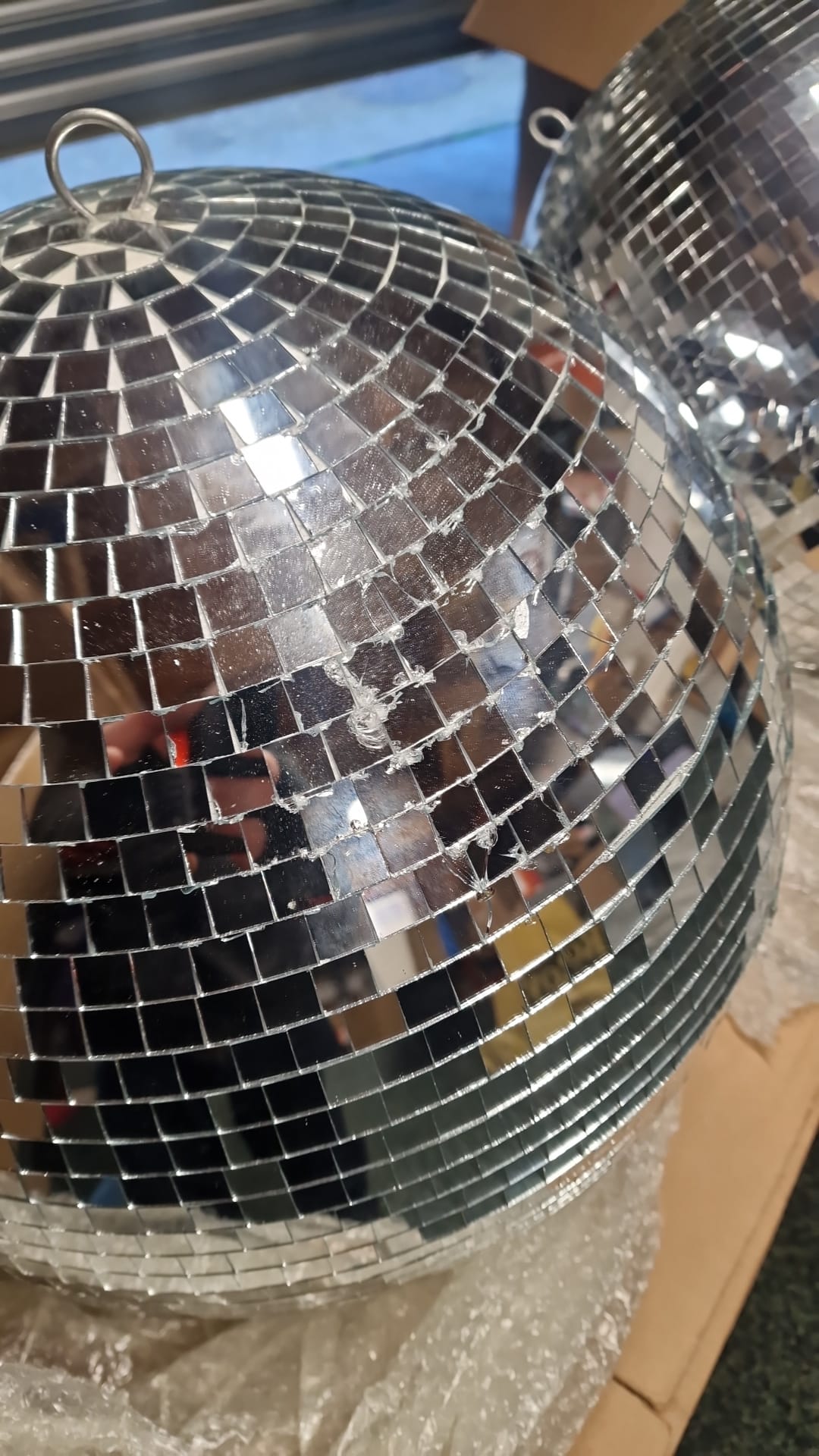 50cm 20" Mirror Ball Damaged B-Stock