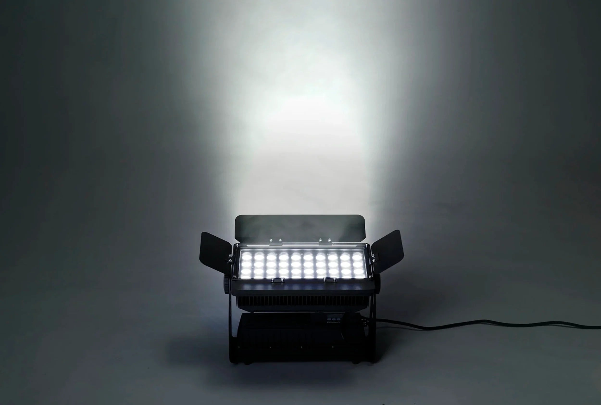 Algam Lighting FL600V-IP 40 X 15W IP65 Outdoor LED Wash Projector